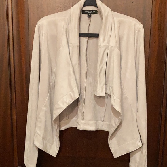Romeo and Juliet Couture Blazer Jacket - Picture 2 of 15